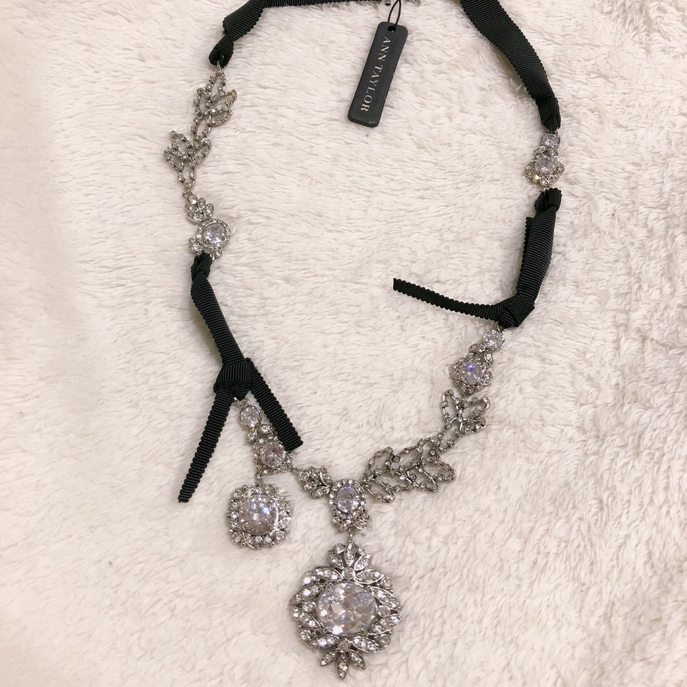 Ann Taylor necklace ❤️ NWT